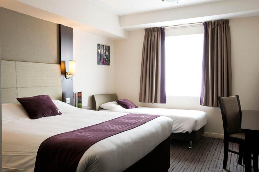 Premier Inn Aberdeen City Centre Bilik gambar