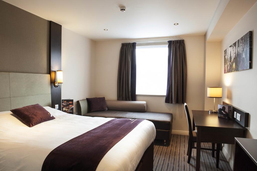 Premier Inn Aberdeen City Centre Bilik gambar